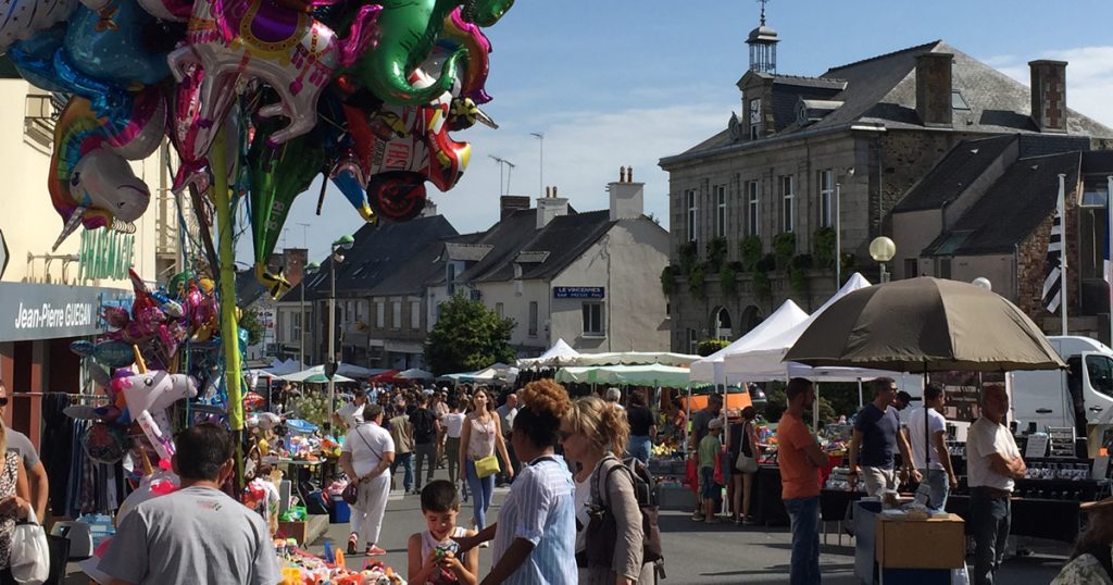 Braderie de Liffré - Site officiel de la ville de Liffré